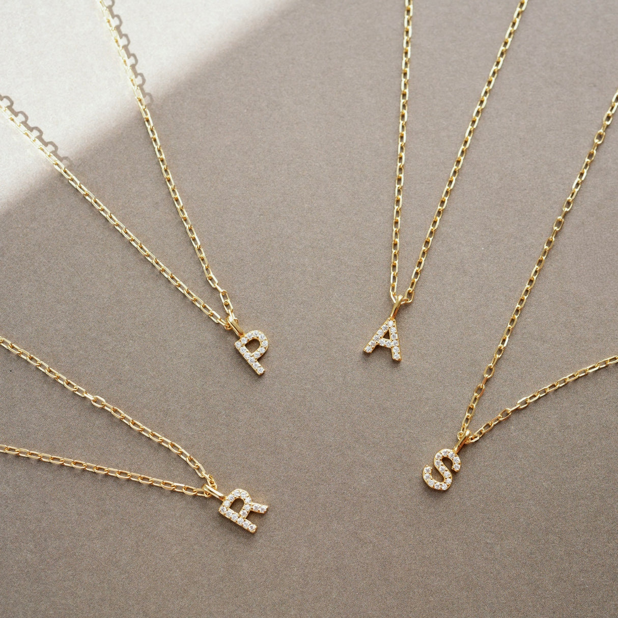 Collar CZ Monogram Gold