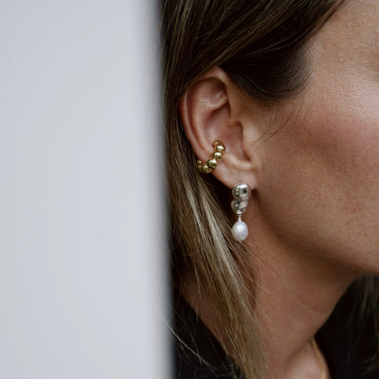 Arete Pebble Pearl Silver