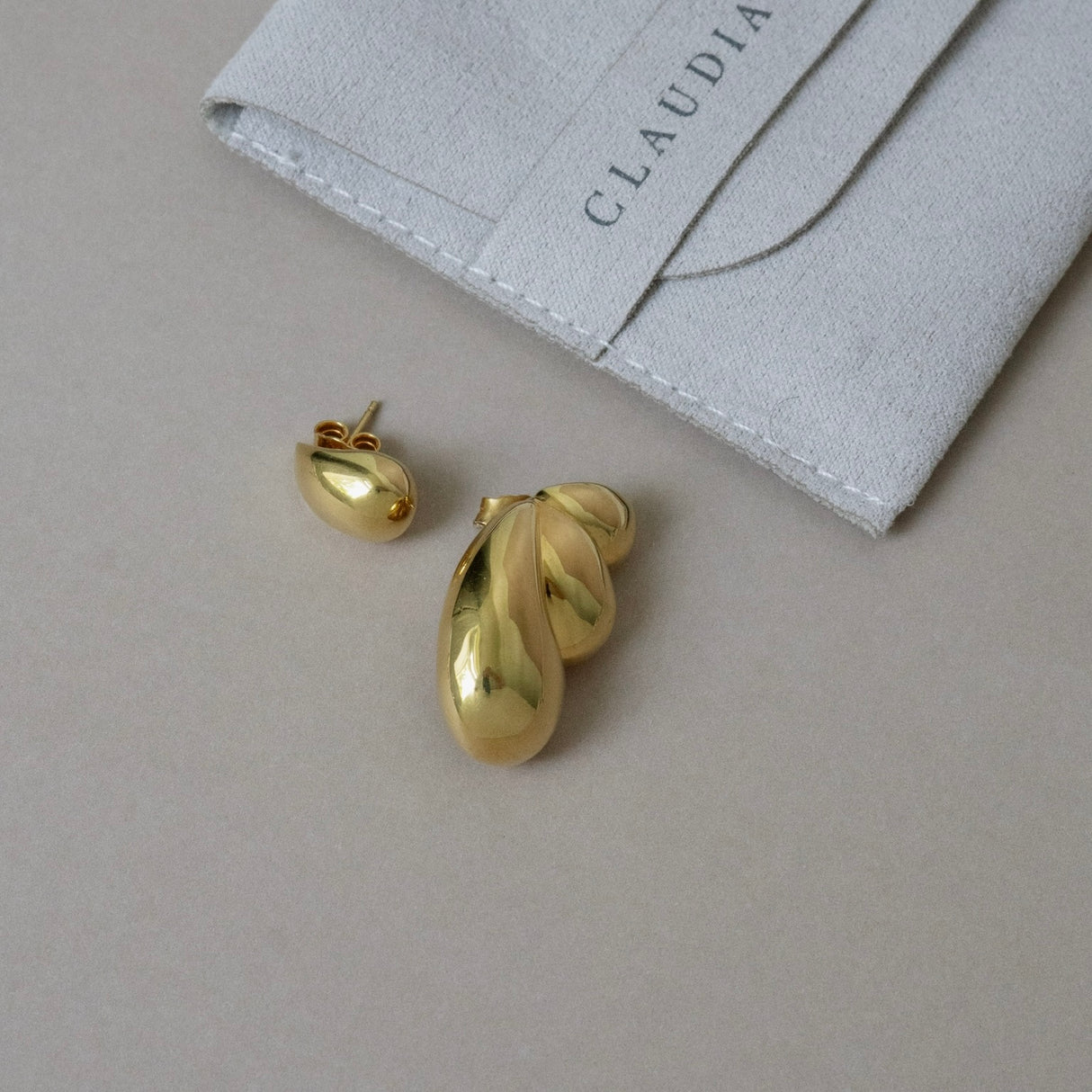 Arete Maxi Chloé Gold