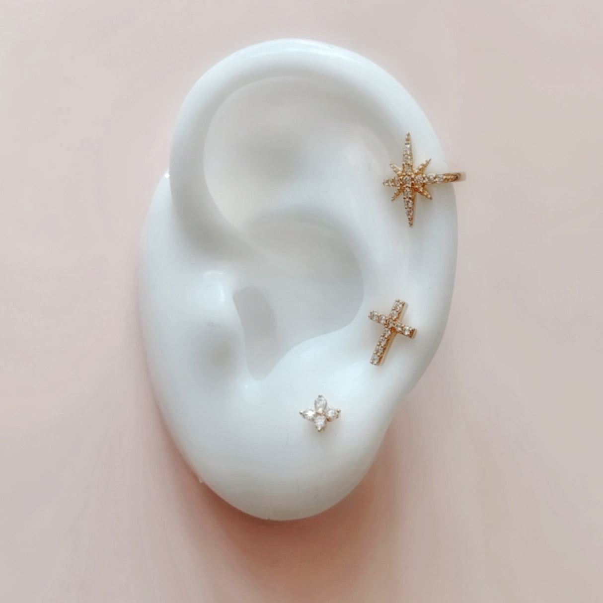 Arete Cruz Circones Gold
