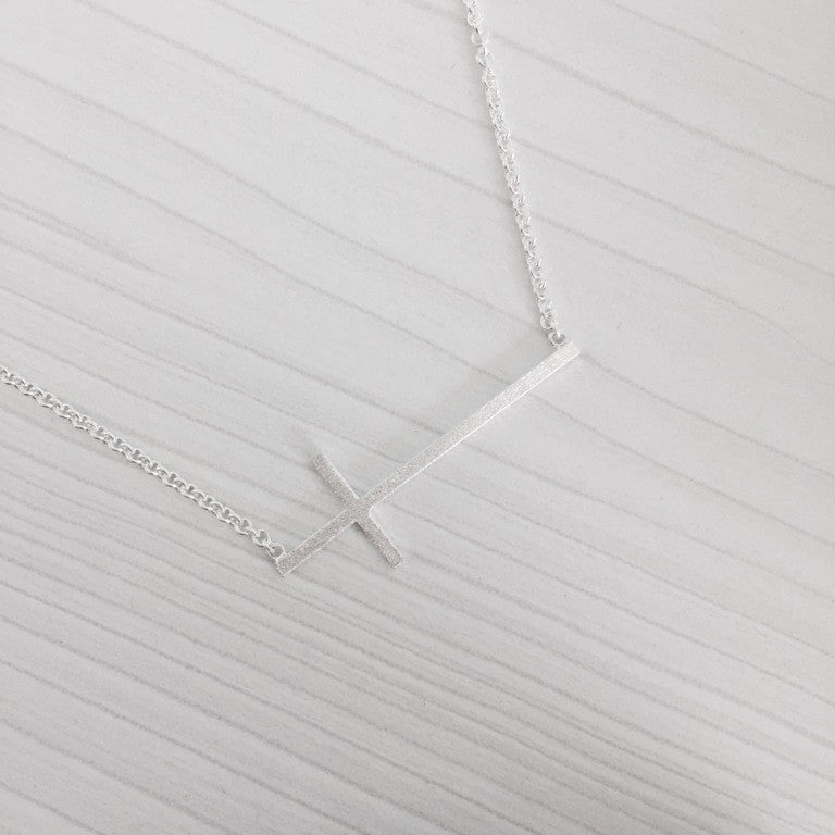 Collar Cruz Silver