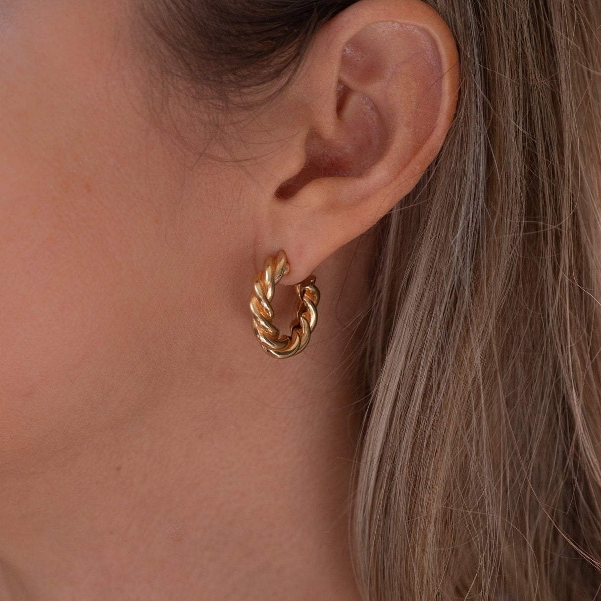 Hoops Bloom Gold