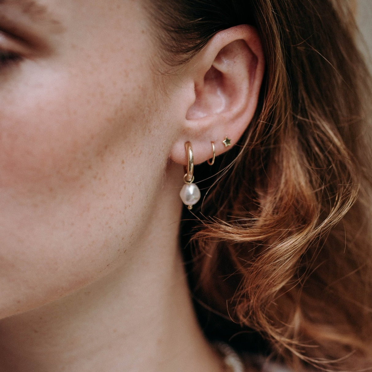 Pearl Hoops Small Gold
