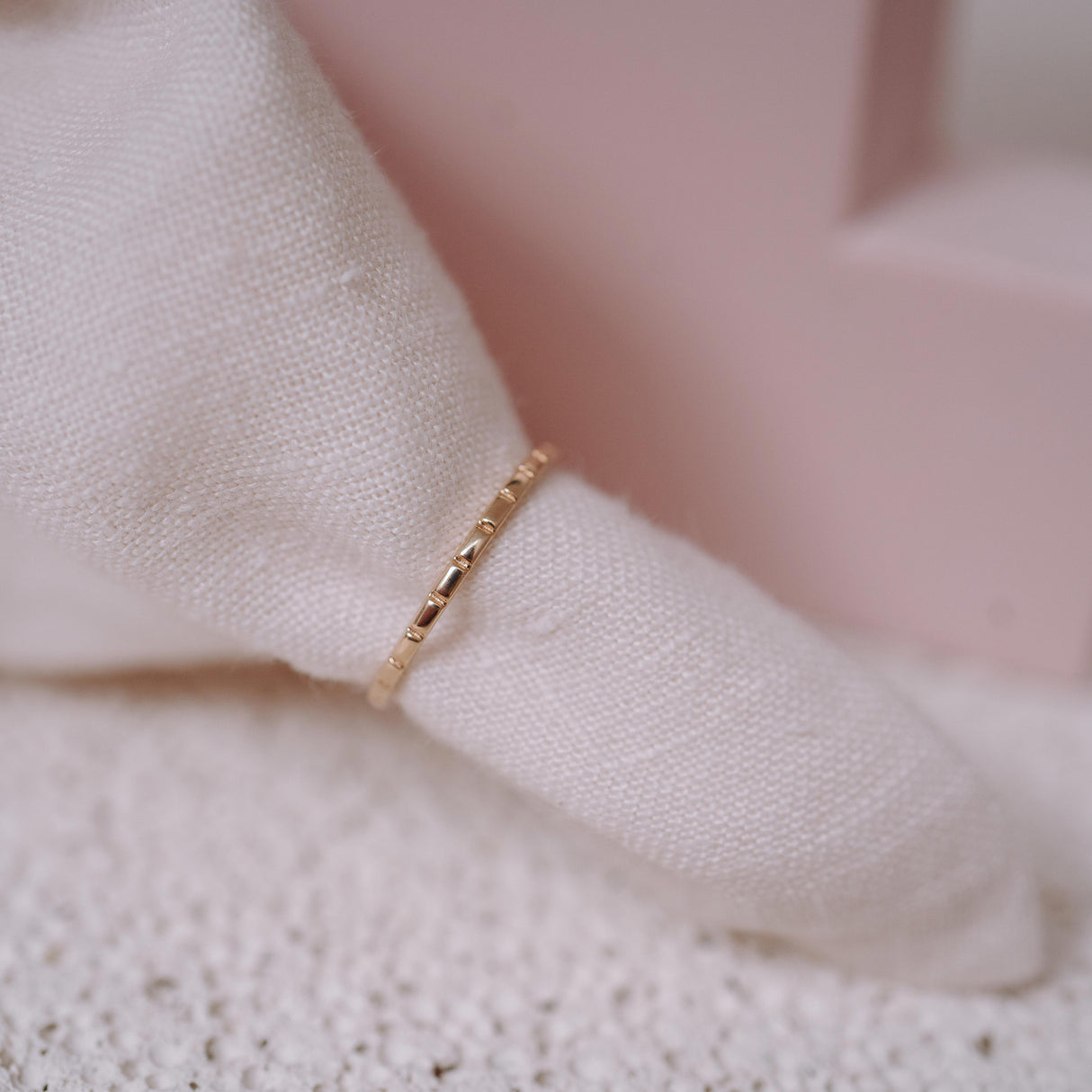 ANILLO CHECKERS GOLD