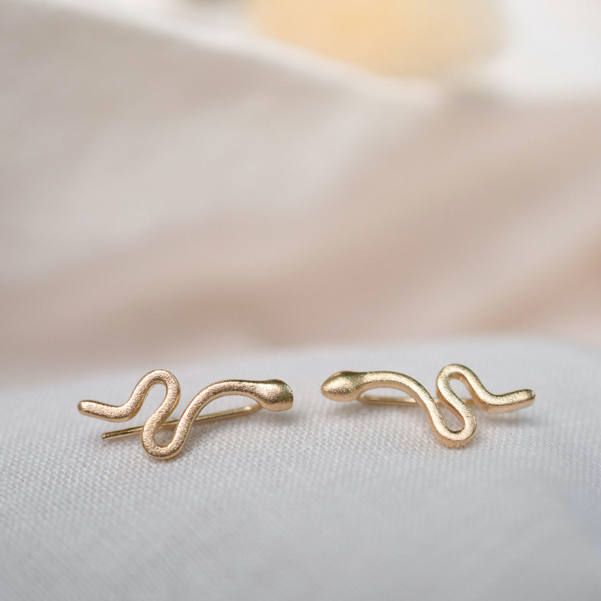 Ear Climber Boa Gold