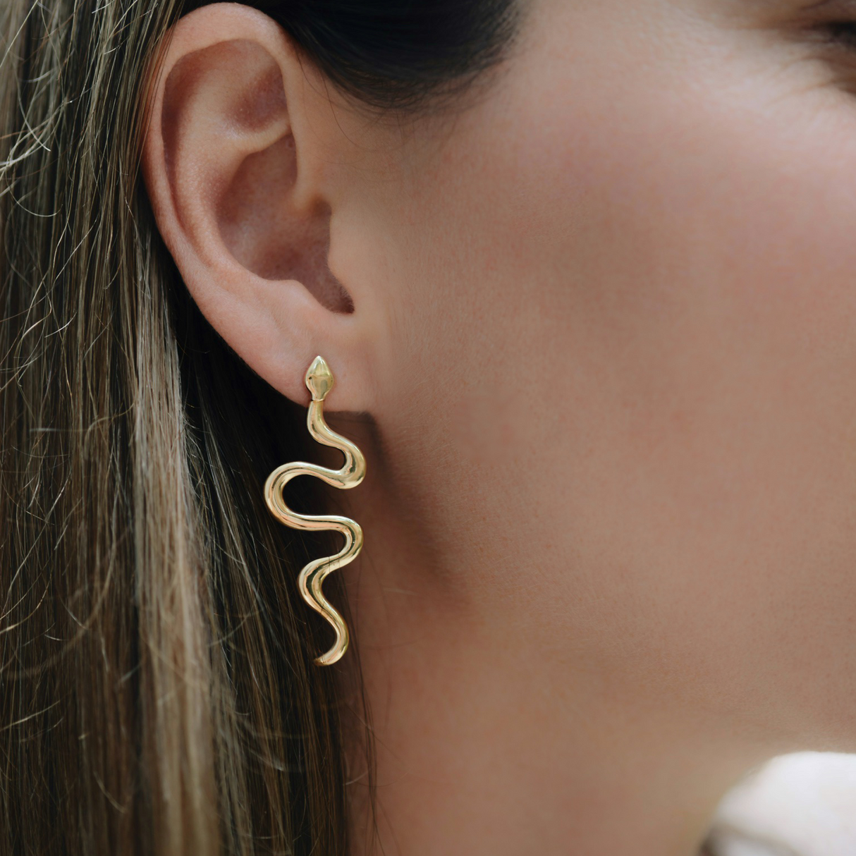 Arete Largo Cobra Gold