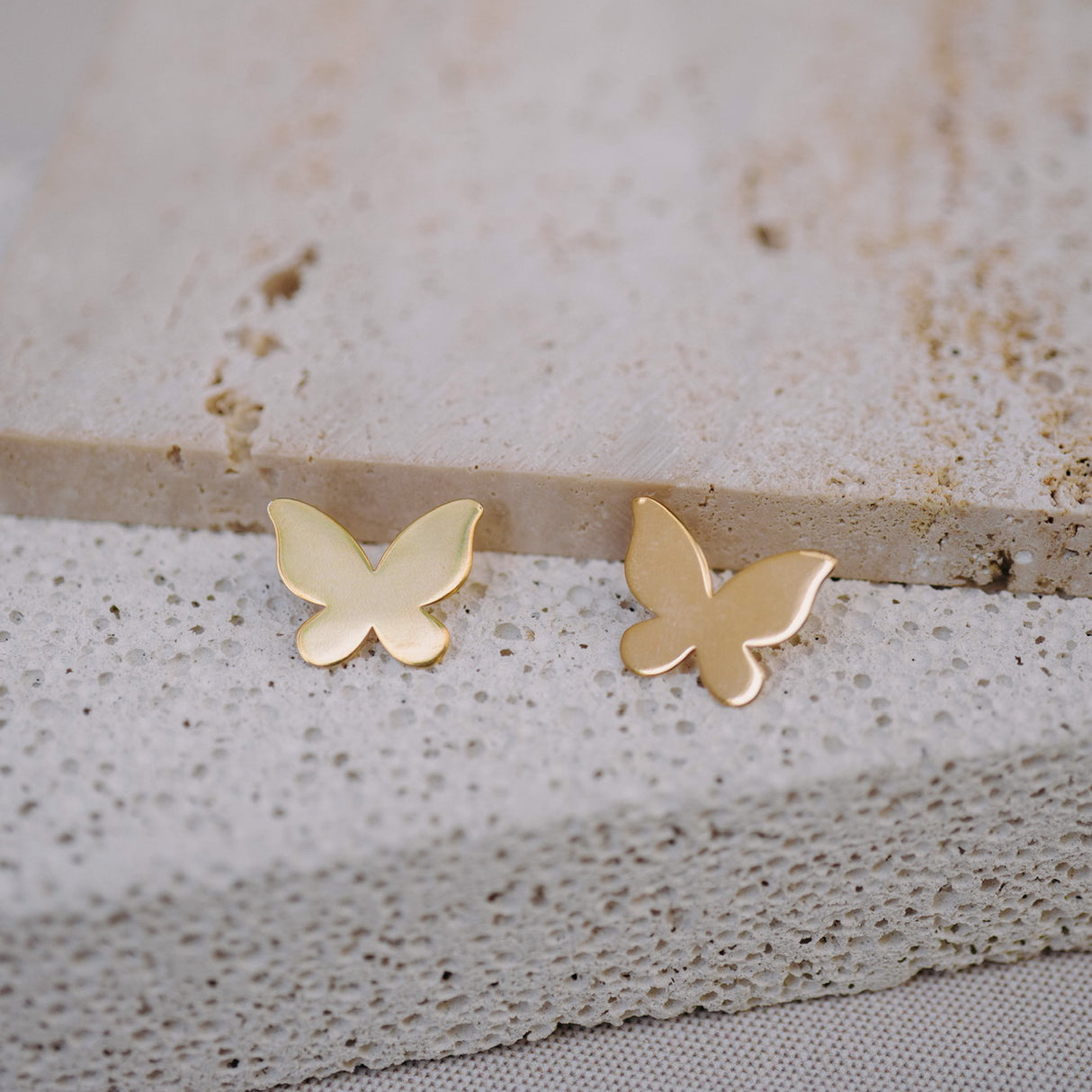 Arete Gde Mariposa Gold