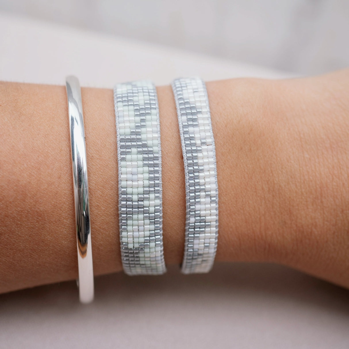 PULSERA LOOM ISIS SILVER