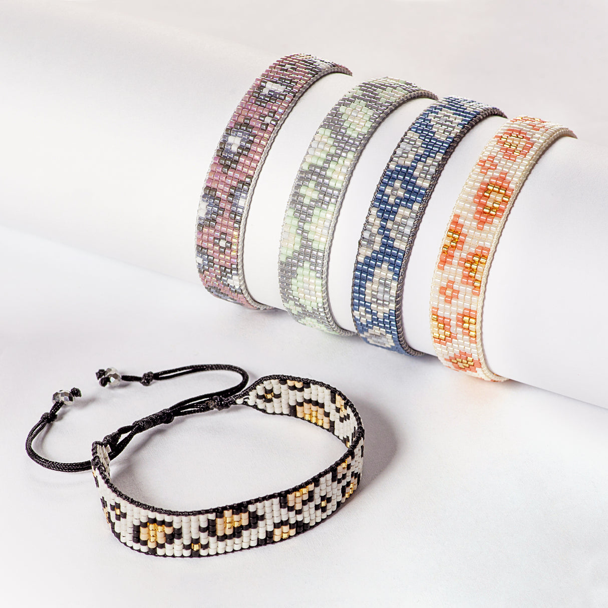 PULSERA LOOM IRIS PEACH