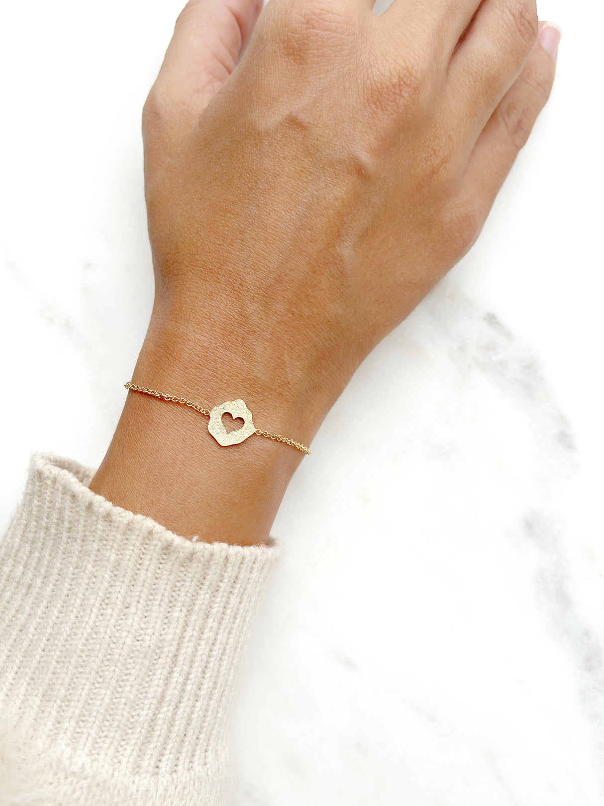 Pulsera Placa Corazón Gold