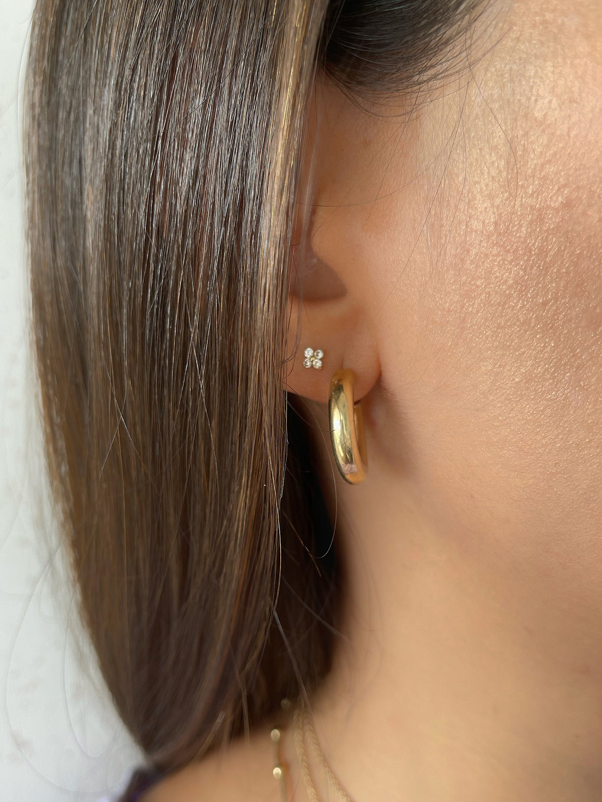 Stud Ara 18k