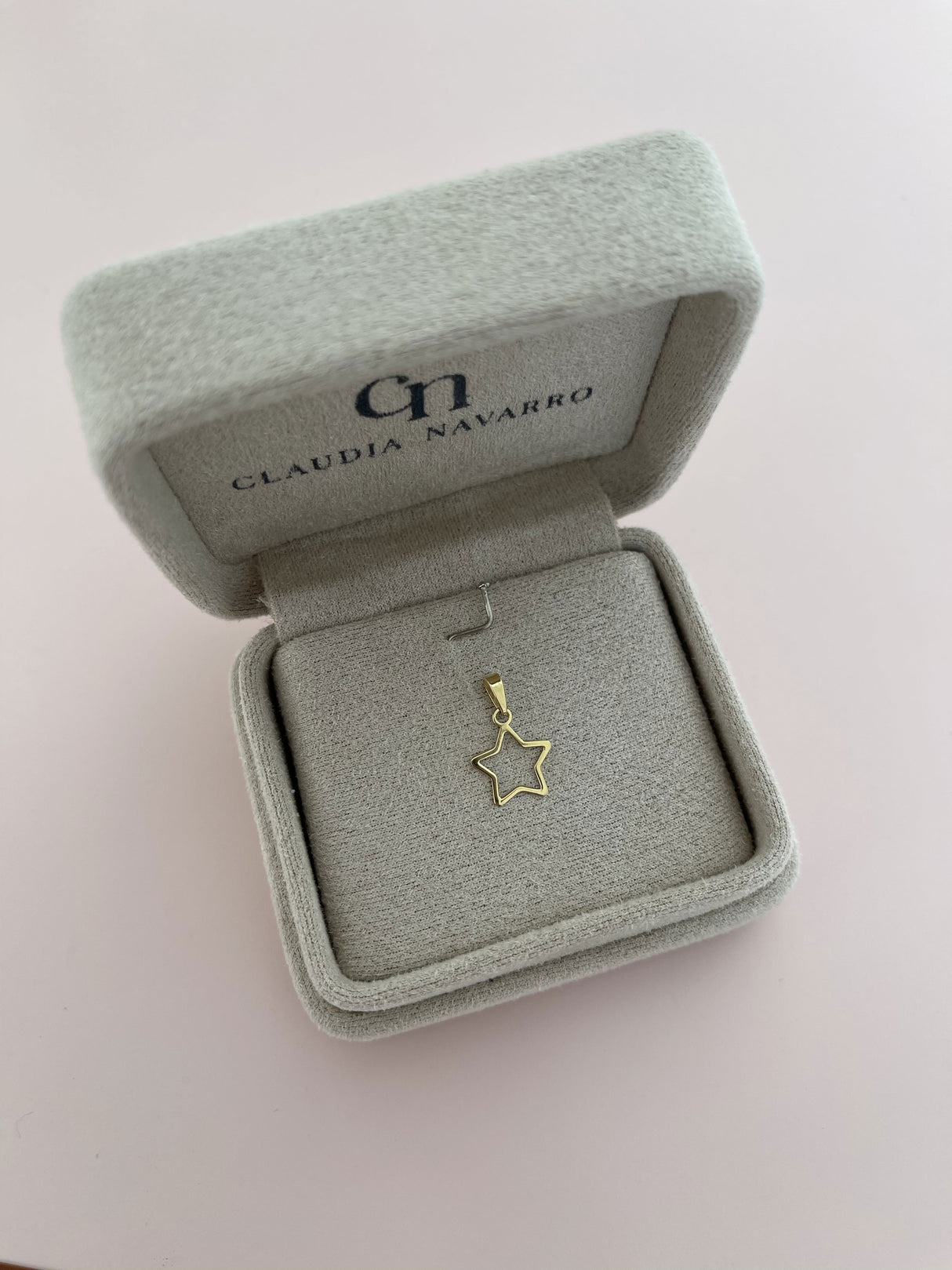 Dije Estrella 18k