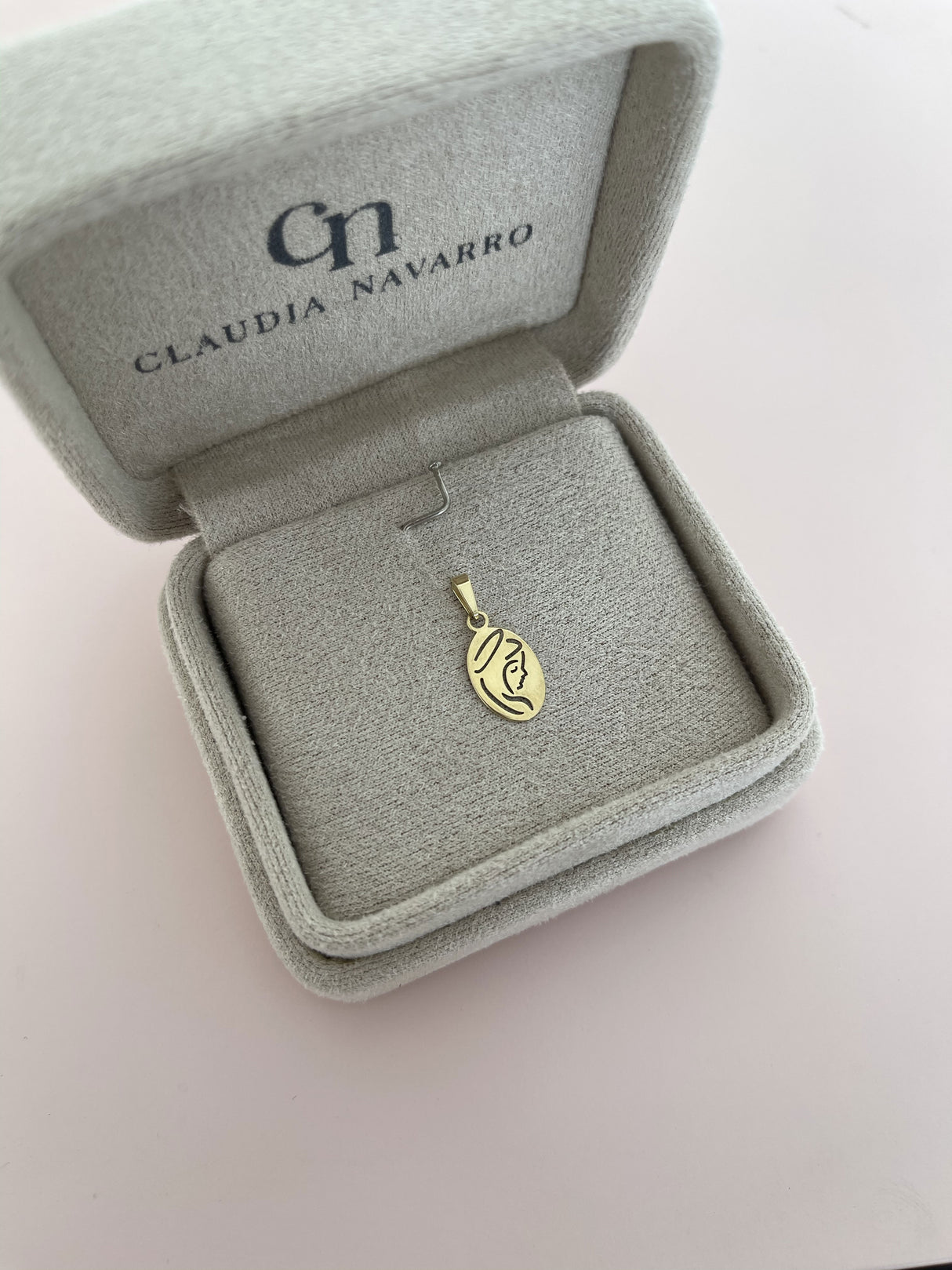 Dije Virgen 18k