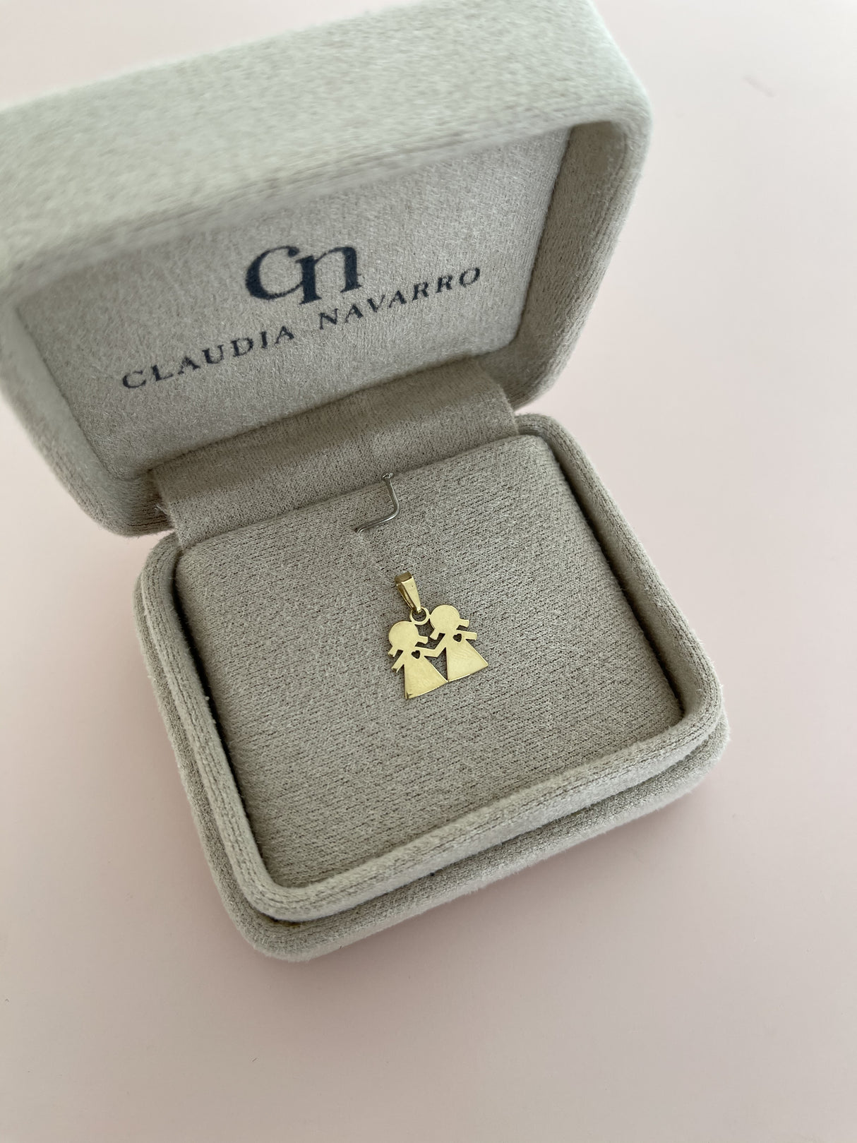 Dije Niña Niña 18k