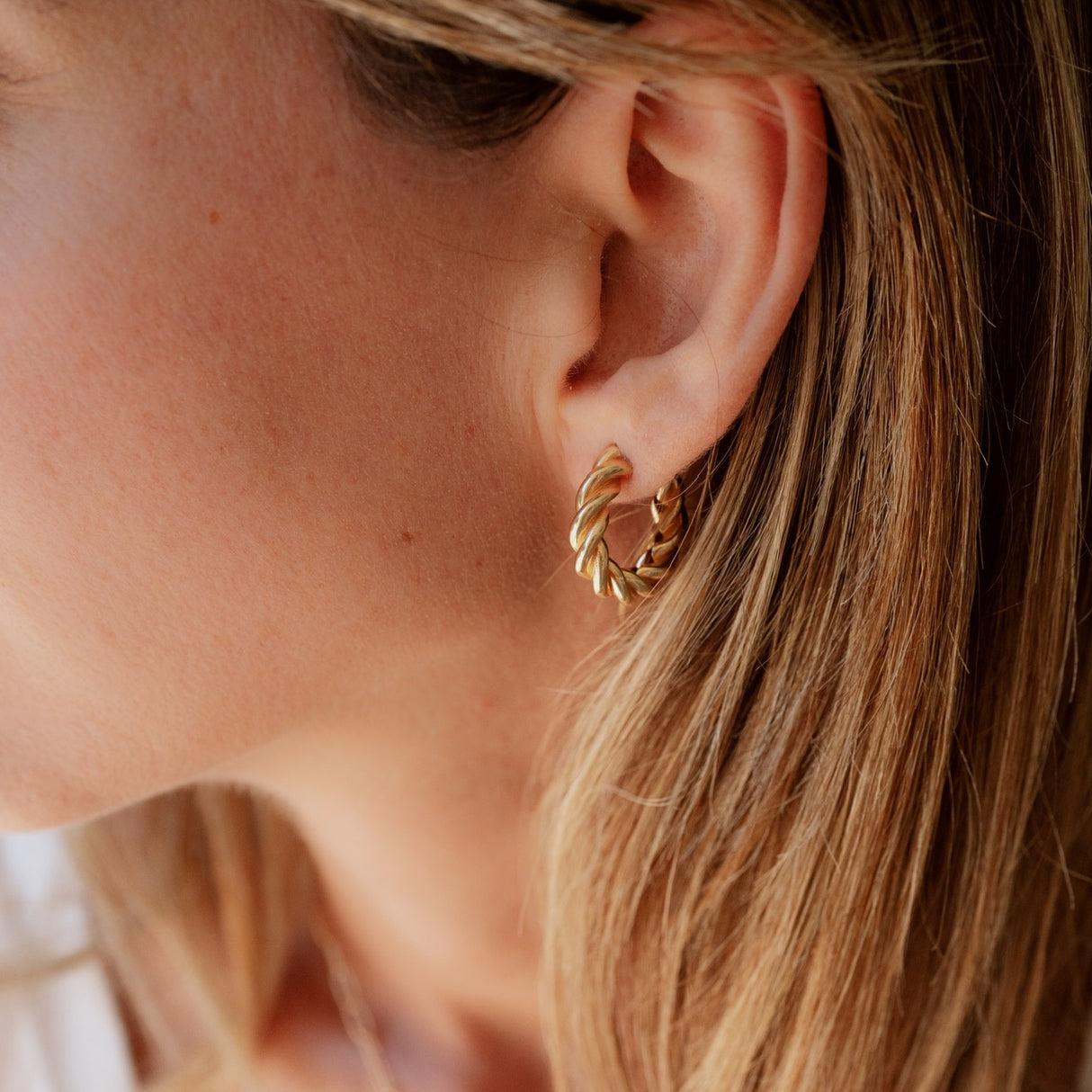 Hoops Bloom Gold