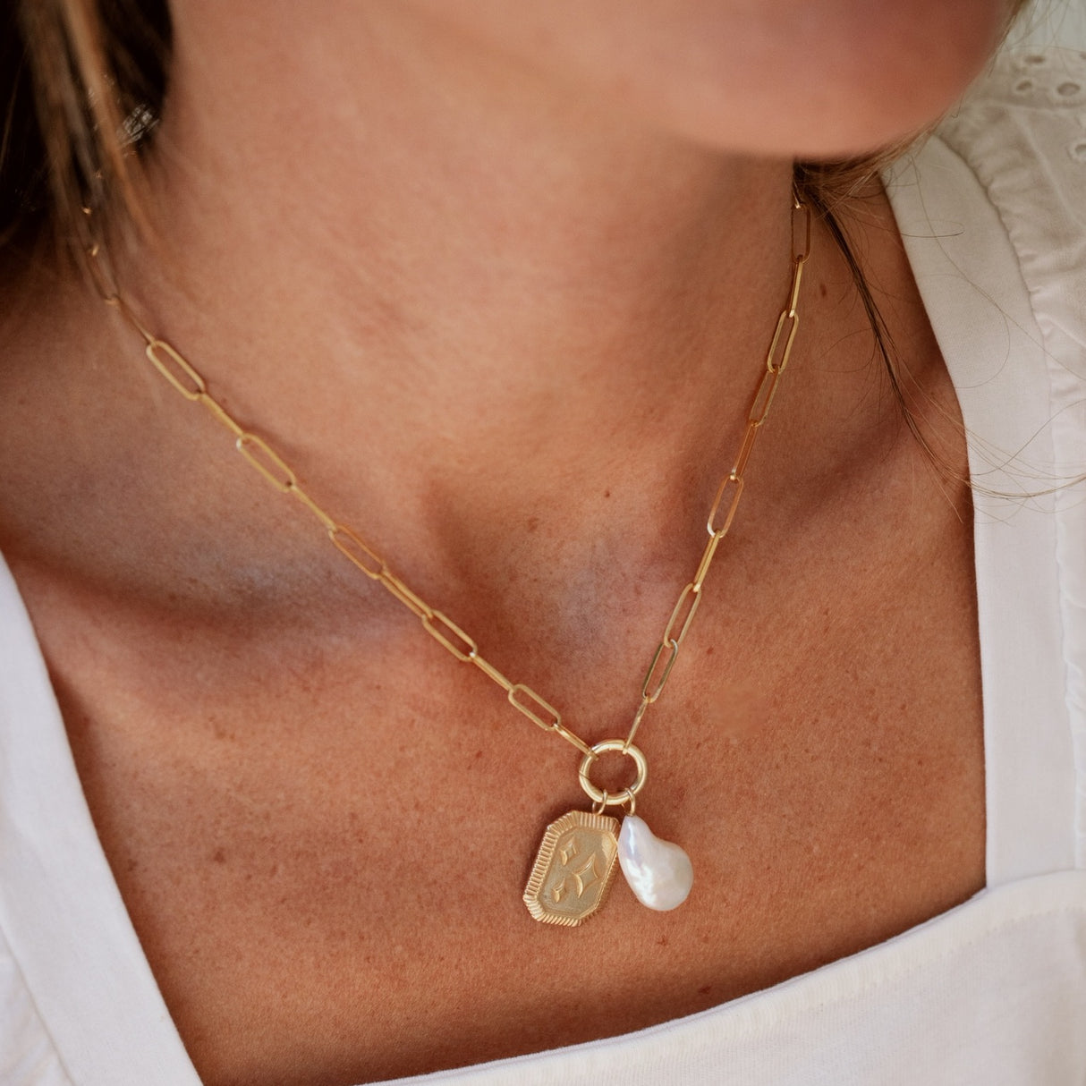 Charm Pearl Gold