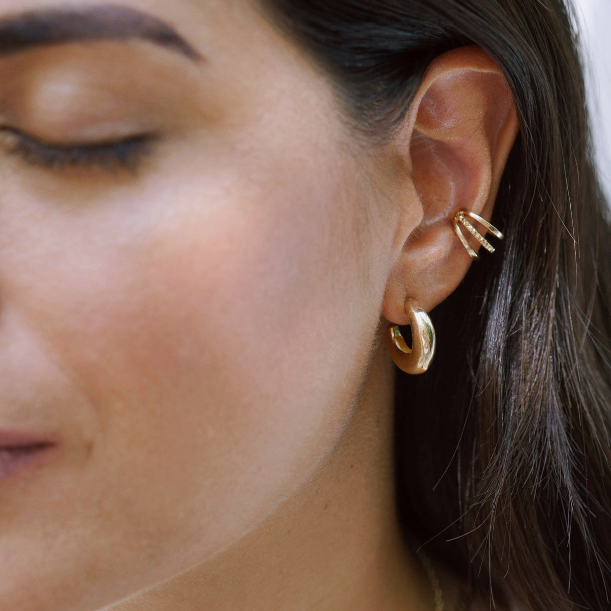 Hoops Vesta Gold