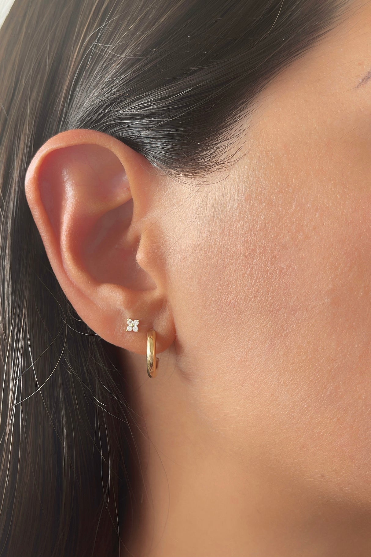 Stud Ara 18k