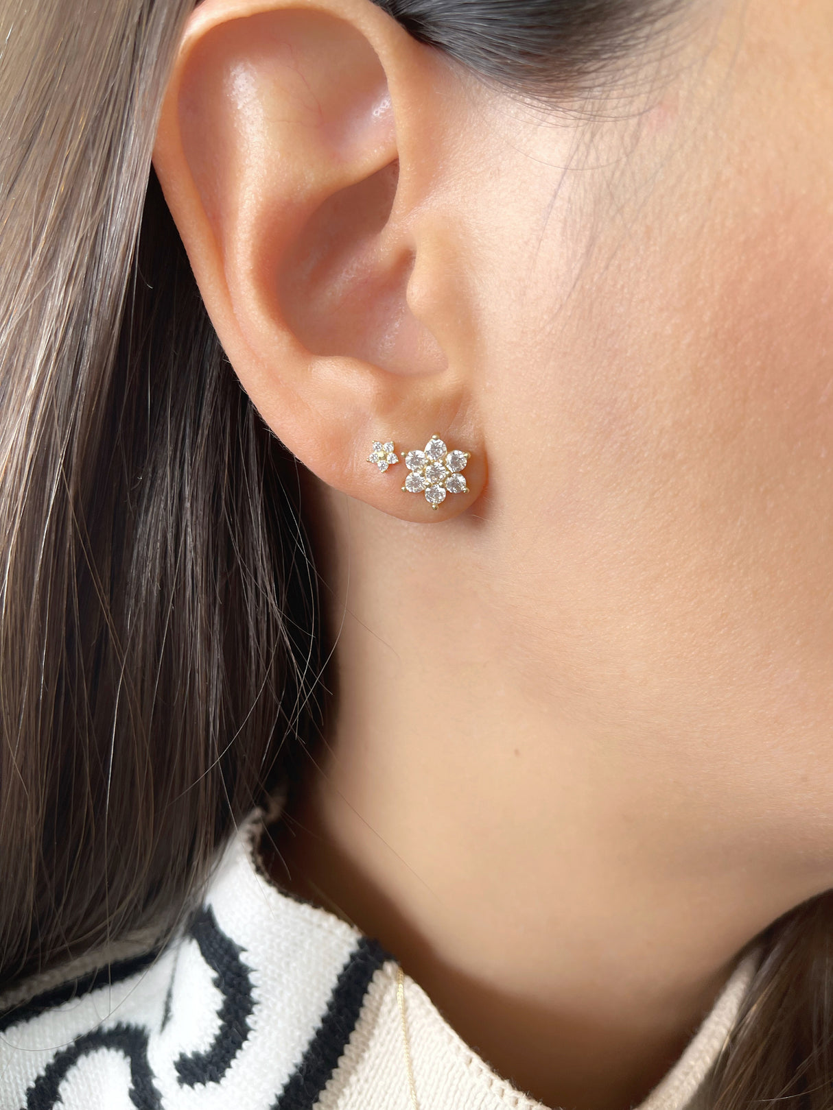 Arete Roseta Med 18k