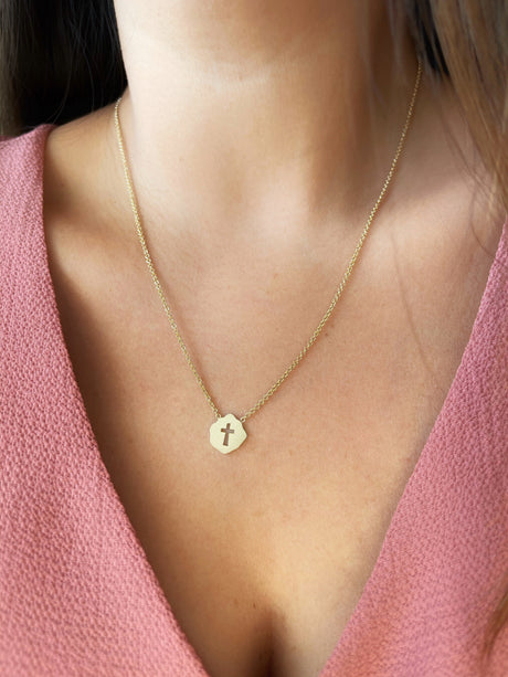 Collar Placa Cruz Gold